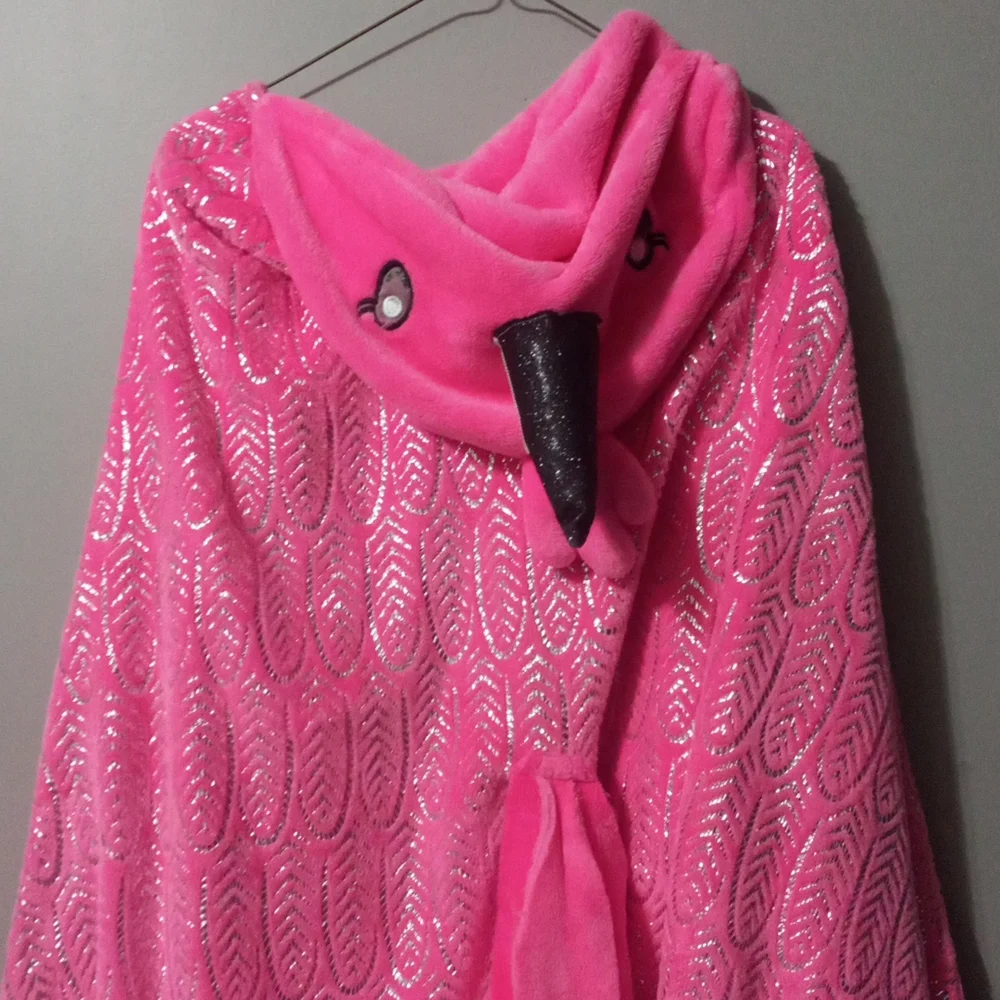Justice flamingo blanket